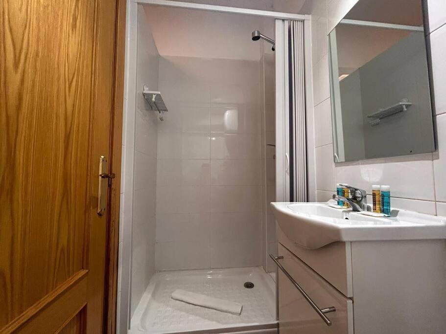 Cute Studio In Gran Via -Si1 Madrid Luaran gambar